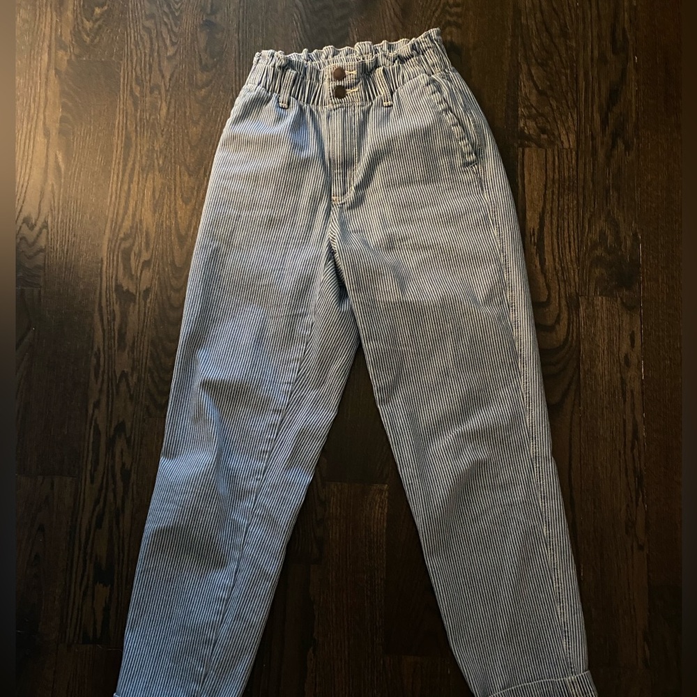 Universal thread 00 jeans